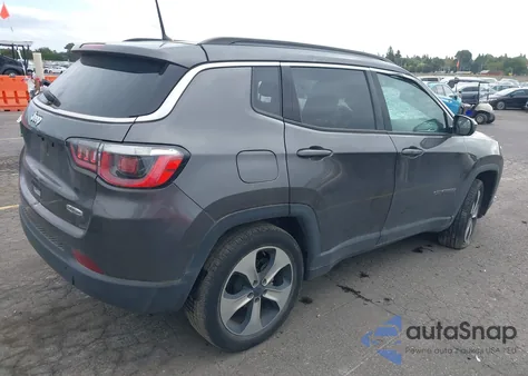2018 Jeep Compass Latitude Fwd z USA, uszkodzony, nr VIN 3C4NJCBB3JT137294